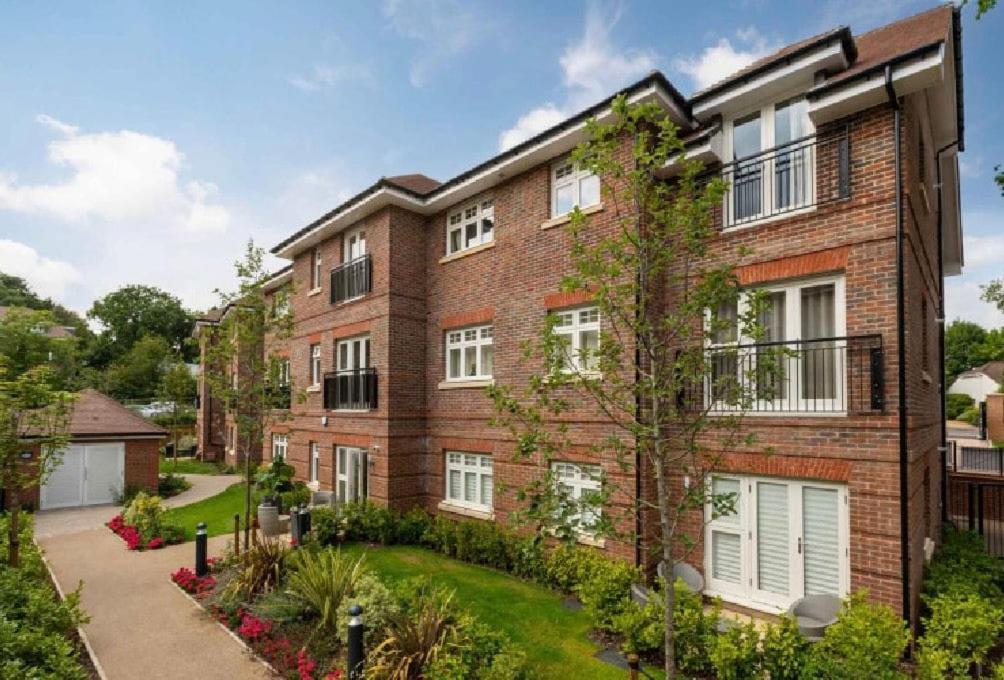 Prestige 1 Bed Apartment Shenfield Exterior foto