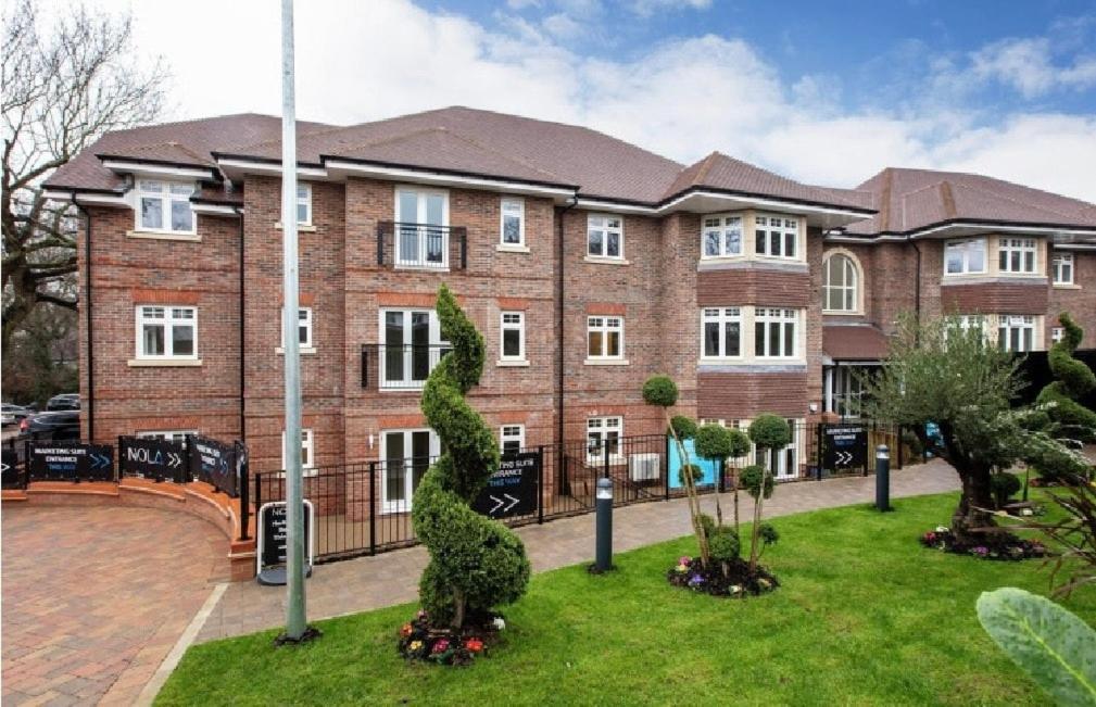 Prestige 1 Bed Apartment Shenfield Exterior foto